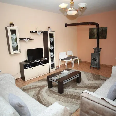 Villa Dionisi Guest house Korce